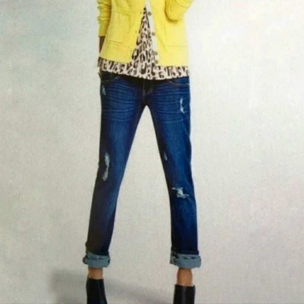Cabi #3045 Slim Boyfriend Butterfly Jeans
